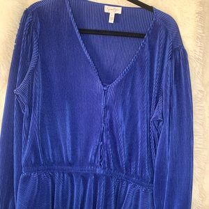 Cinched waist long sleeve top size large, rich blue.